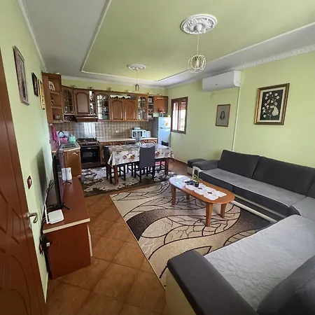 Apartamento Gjeci *