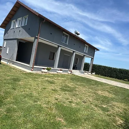 Apartamento Gjeci *